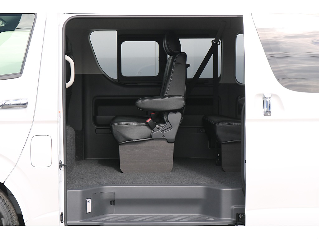 トヨタ ハイエース(43枚目)