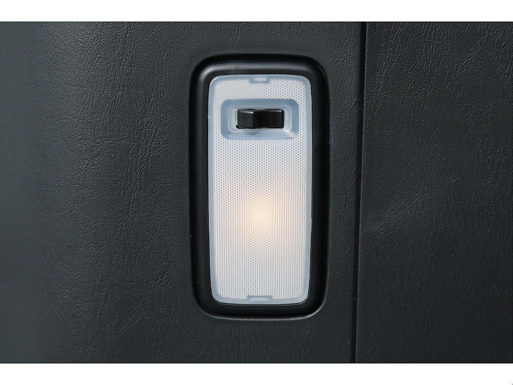 トヨタ ハイエース(44枚目)