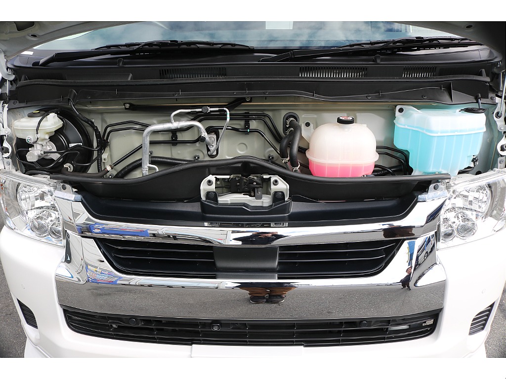 トヨタ ハイエース(24枚目)