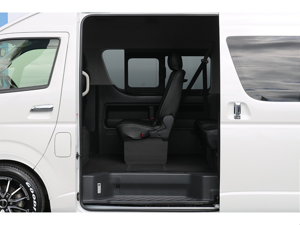 トヨタ ハイエース(25枚目)