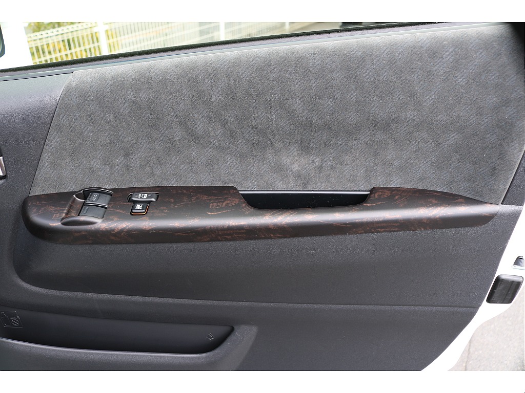 トヨタ ハイエース(27枚目)