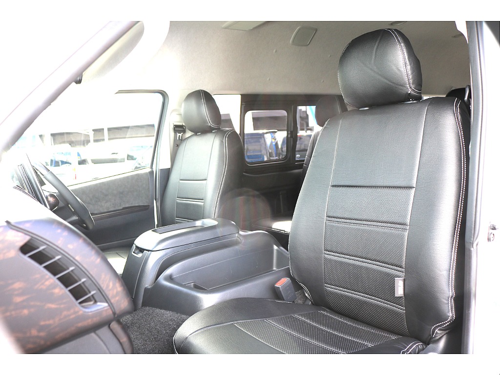 トヨタ ハイエース(42枚目)