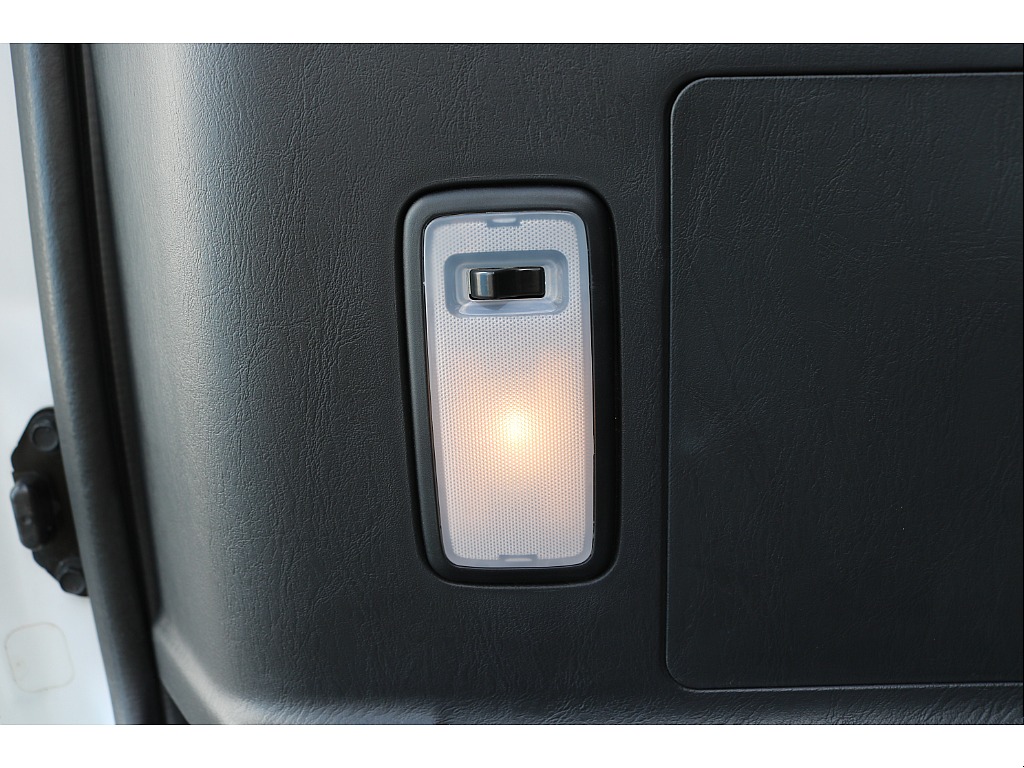 トヨタ ハイエース(56枚目)