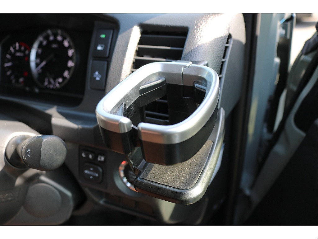 トヨタ ハイエースバン(22枚目)