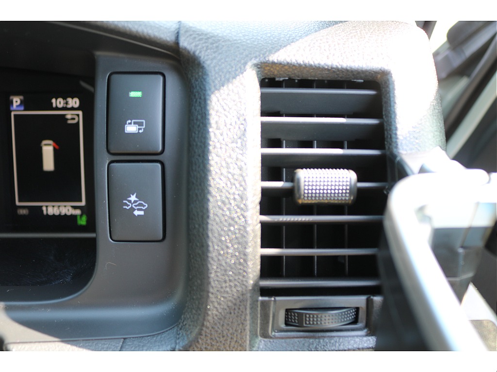 トヨタ ハイエースバン(23枚目)