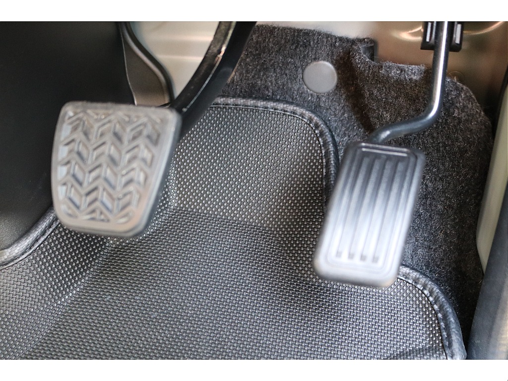 トヨタ ハイエースバン(36枚目)