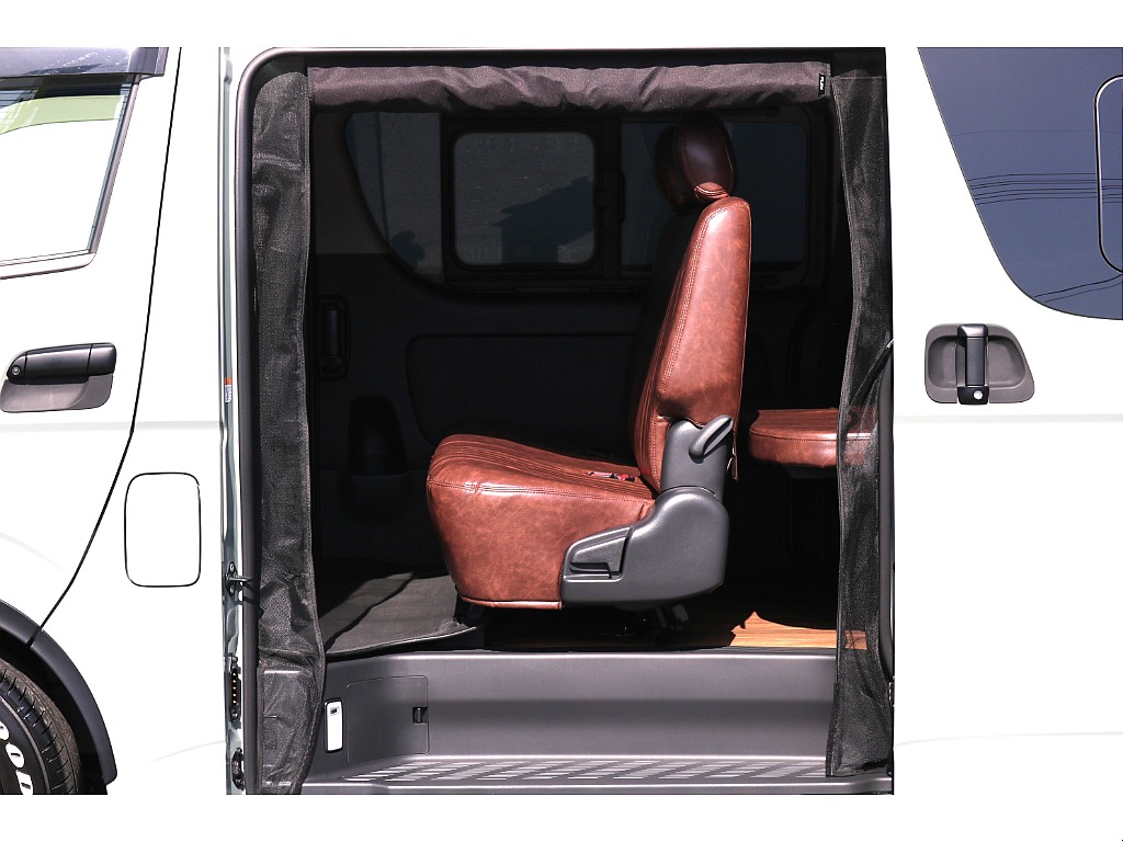 トヨタ ハイエースバン(53枚目)