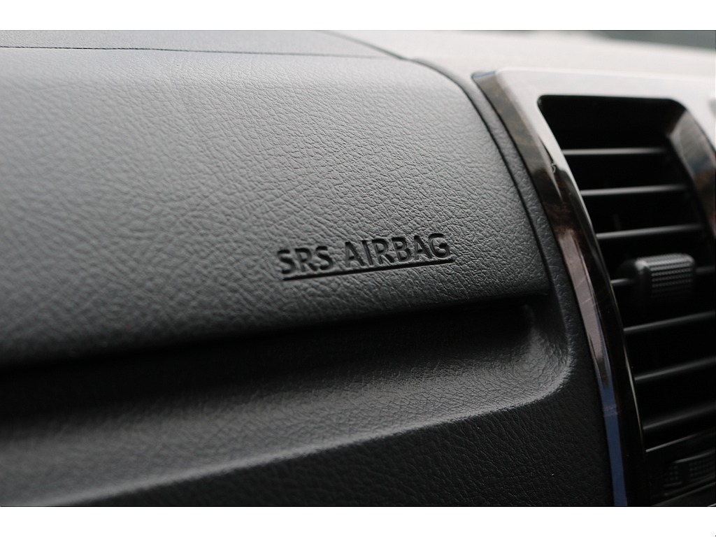 【R3年式/4ナンバー/ディーゼル2WD】・大画面ナビ・ベッドキット・他＊＊全国ご納車OK～＊＊