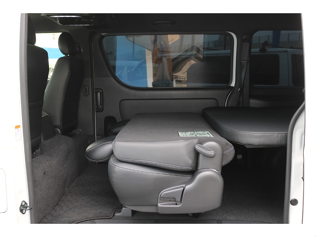 【R3年式/4ナンバー/ディーゼル2WD】・大画面ナビ・ベッドキット・他＊＊全国ご納車OK～＊＊