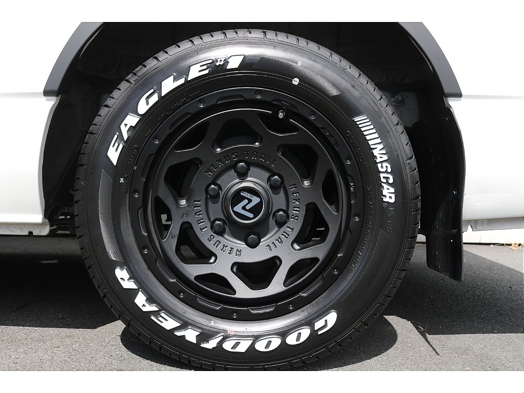 トヨタ ハイエースバン(22枚目)