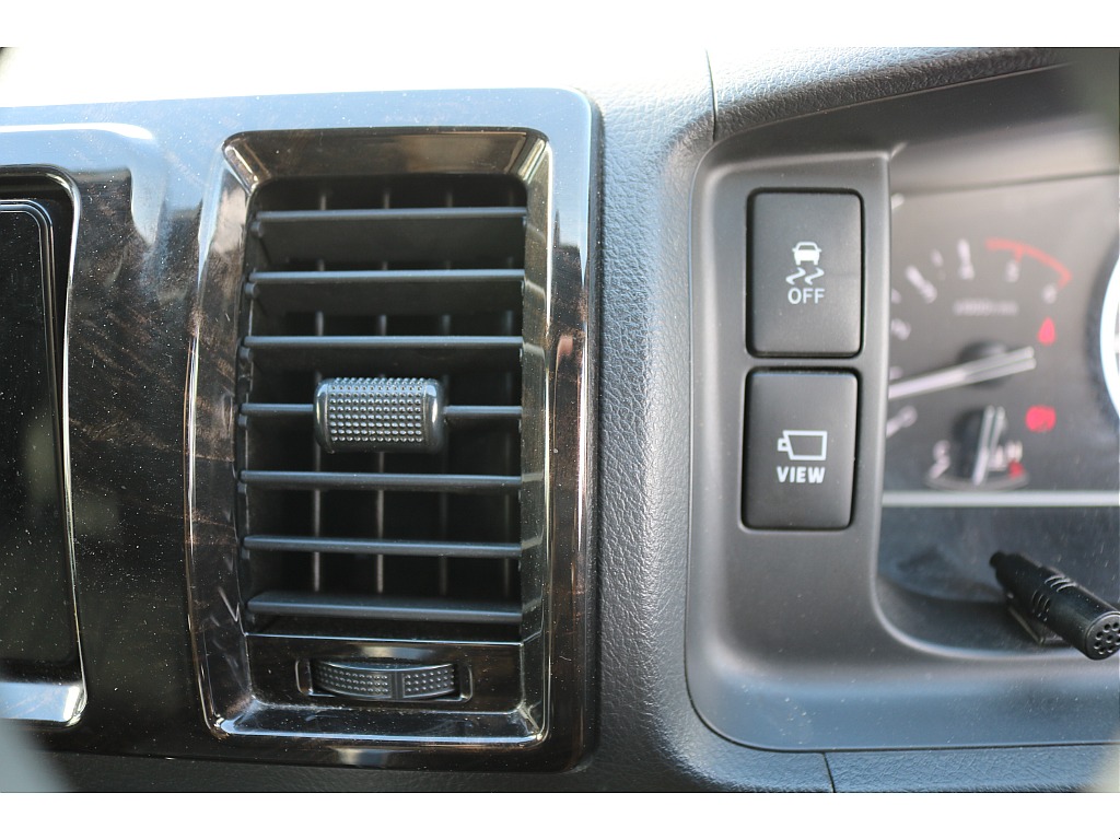 トヨタ ハイエースバン(30枚目)