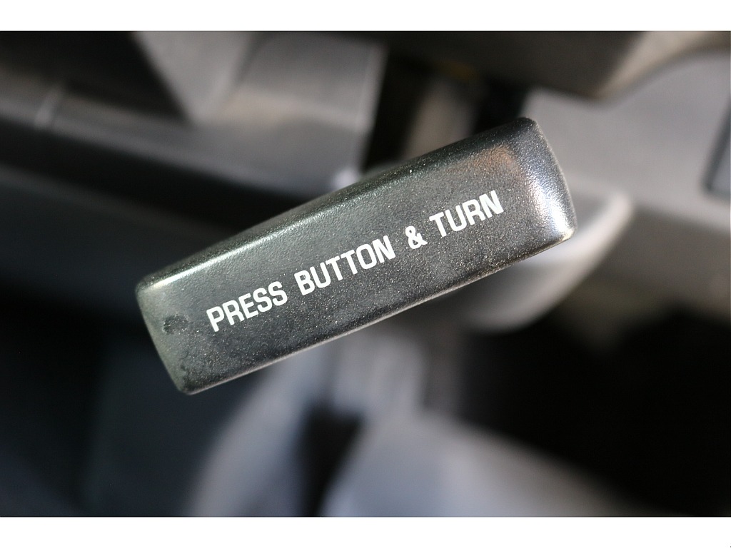 トヨタ ハイエースバン(34枚目)