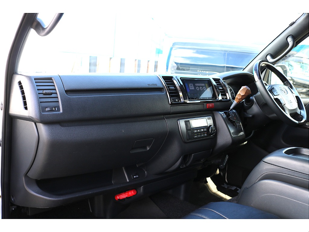 トヨタ ハイエースバン(43枚目)