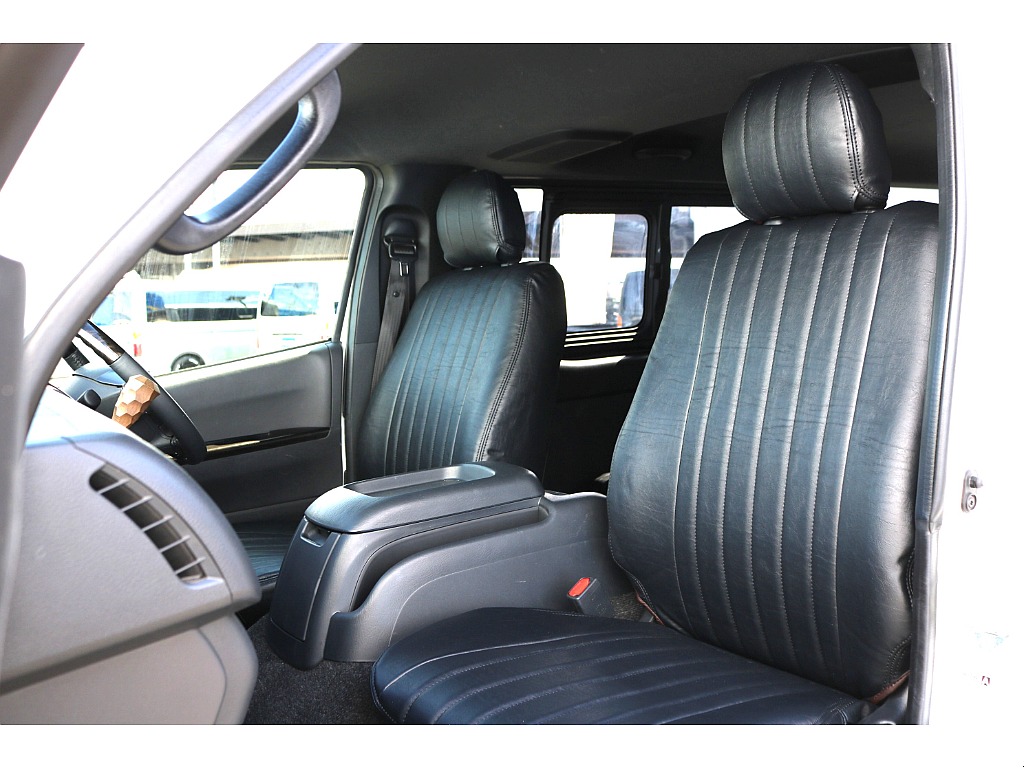 トヨタ ハイエースバン(46枚目)