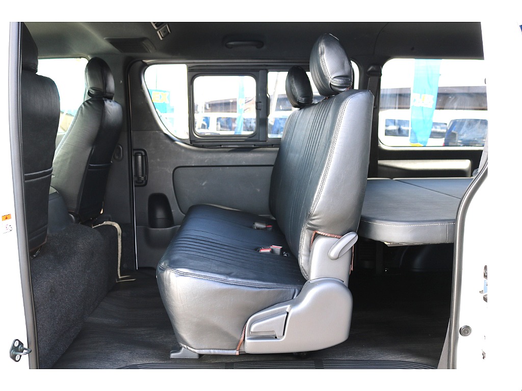 トヨタ ハイエースバン(48枚目)