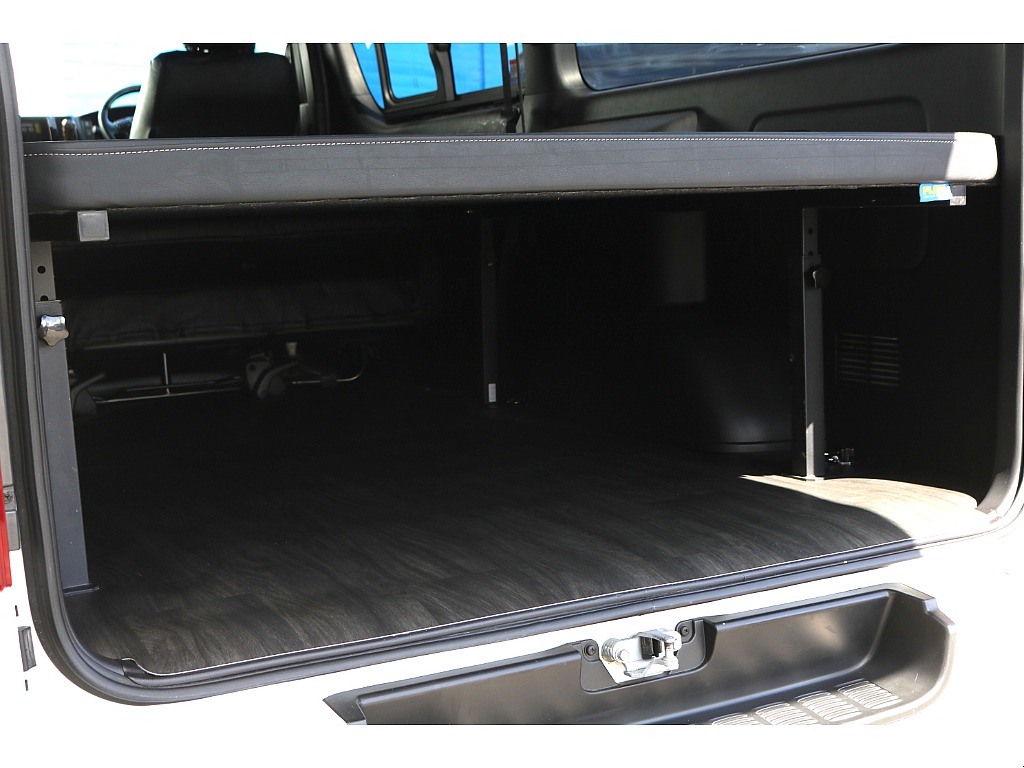 トヨタ ハイエースバン(58枚目)