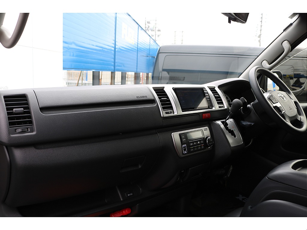 トヨタ ハイエースバン(47枚目)