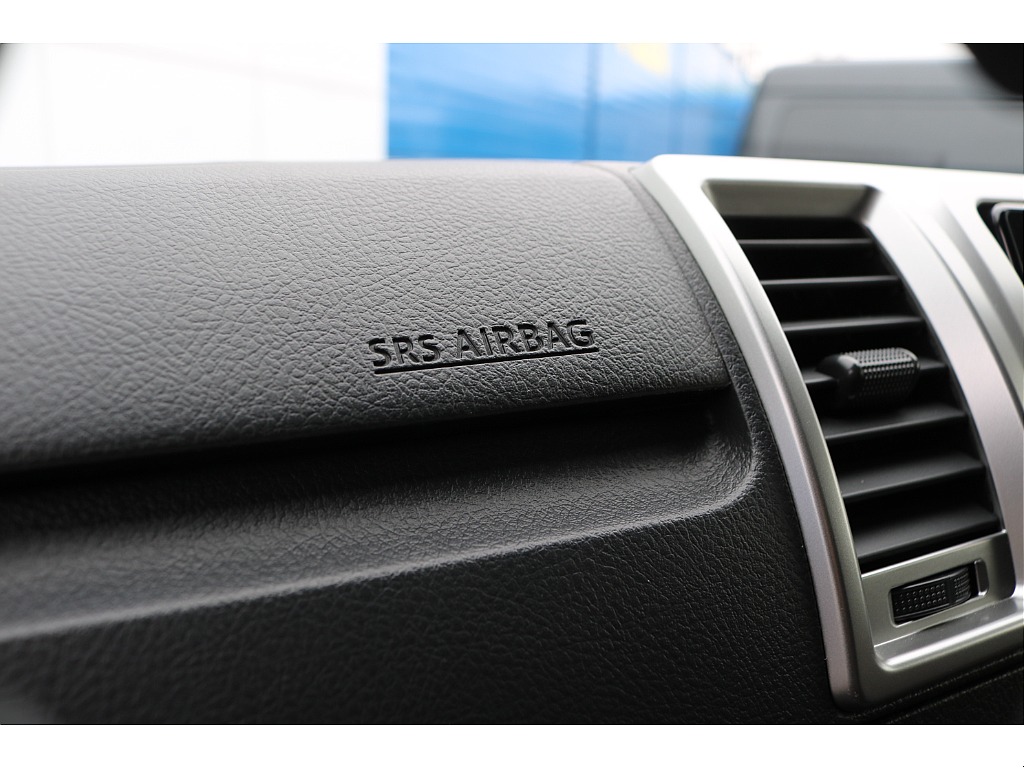 トヨタ ハイエースバン(48枚目)