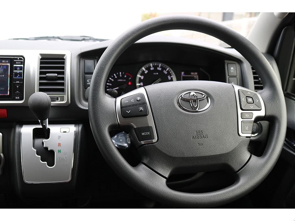 トヨタ ハイエースバン(51枚目)