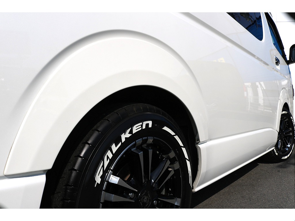 トヨタ ハイエース(24枚目)