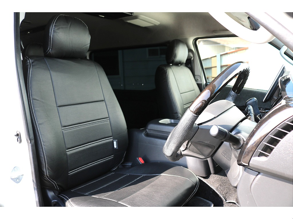 トヨタ ハイエース(34枚目)