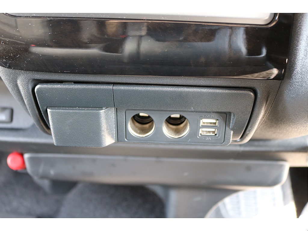 トヨタ ハイエース(45枚目)