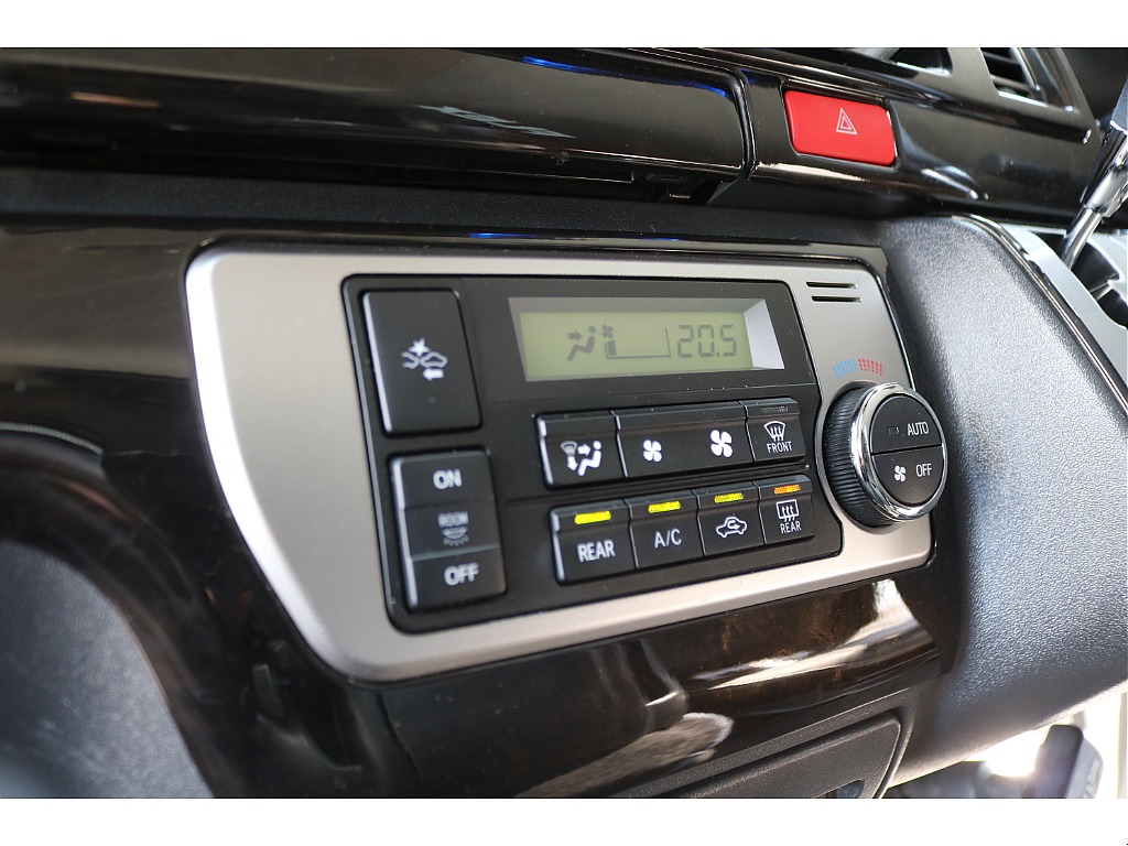 トヨタ ハイエース(46枚目)