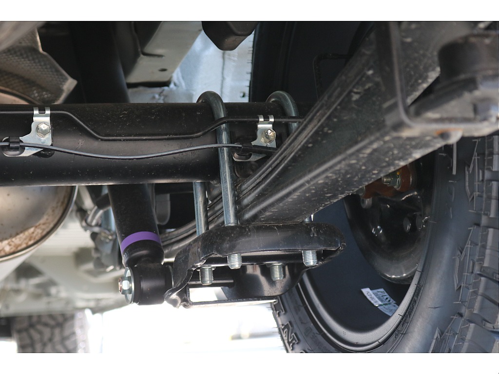 【R7年式/アーバンカーキ/ガソリン2WD】ブラックエディション施工一式・ベッドキット他＊＊全国ご納車OK