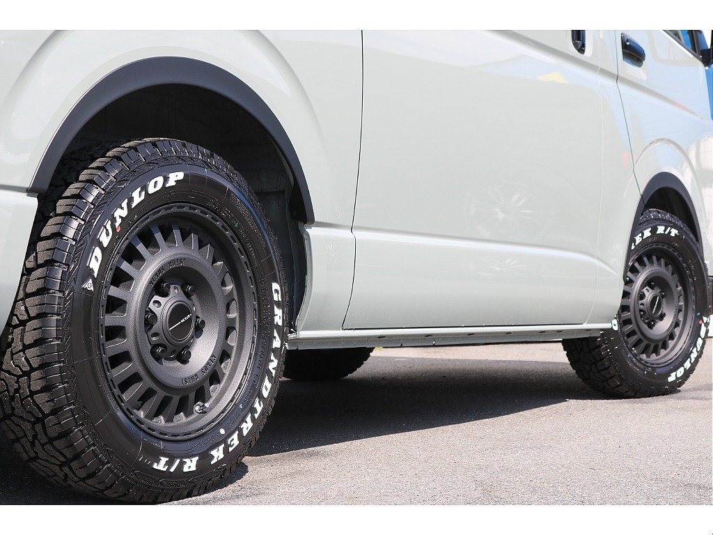 【R7年式/アーバンカーキ/ガソリン2WD】ブラックエディション施工一式・ベッドキット他＊＊全国ご納車OK