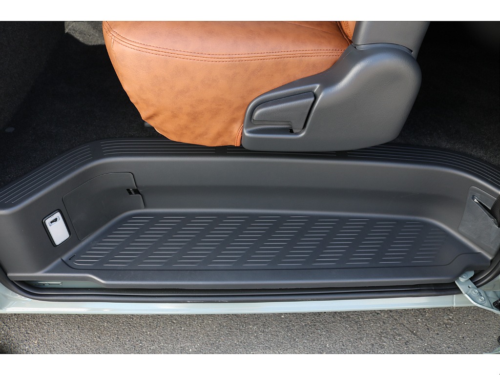 【R7年式/アーバンカーキ/ガソリン2WD】ブラックエディション施工一式・ベッドキット他＊＊全国ご納車OK