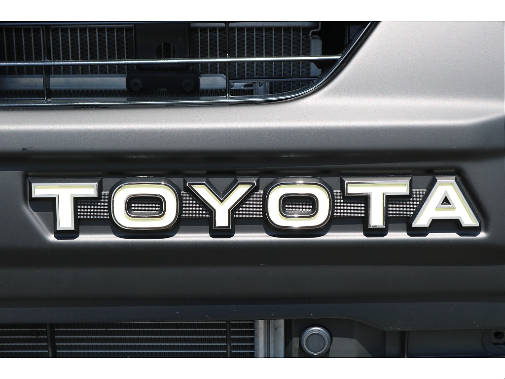 【R7年式/アーバンカーキ/ディーゼル4WD】ブラックエディション施工一式・大画面ナビ他＊＊全国ご納車OK