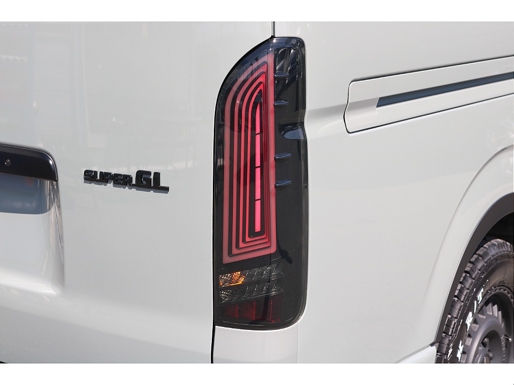 【R7年式/アーバンカーキ/ディーゼル4WD】ブラックエディション施工一式・大画面ナビ他＊＊全国ご納車OK