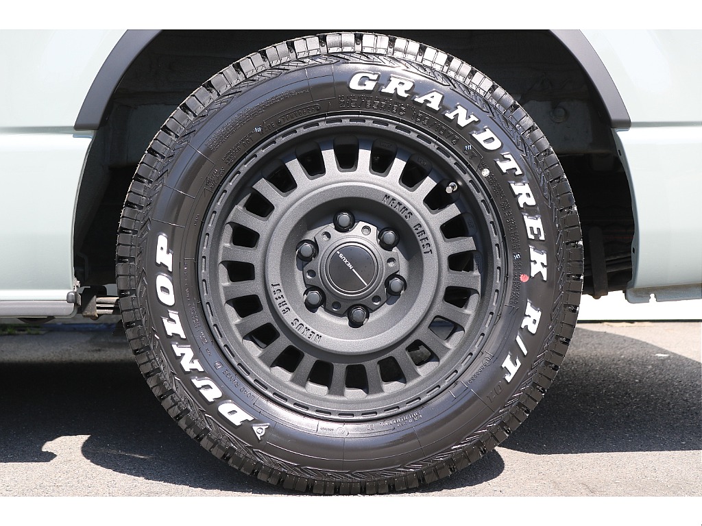 【R7年式/アーバンカーキ/ディーゼル4WD】ブラックエディション施工一式・大画面ナビ他＊＊全国ご納車OK