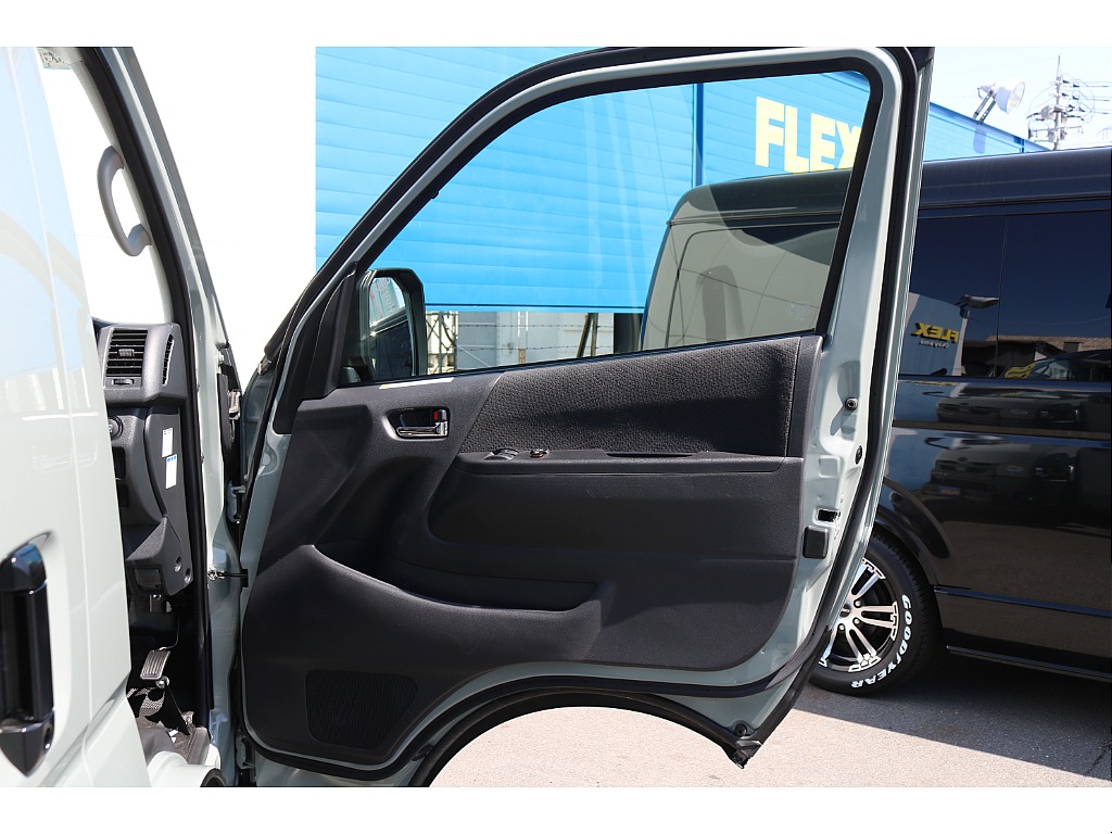 【R7年式/アーバンカーキ/ディーゼル4WD】ブラックエディション施工一式・大画面ナビ他＊＊全国ご納車OK