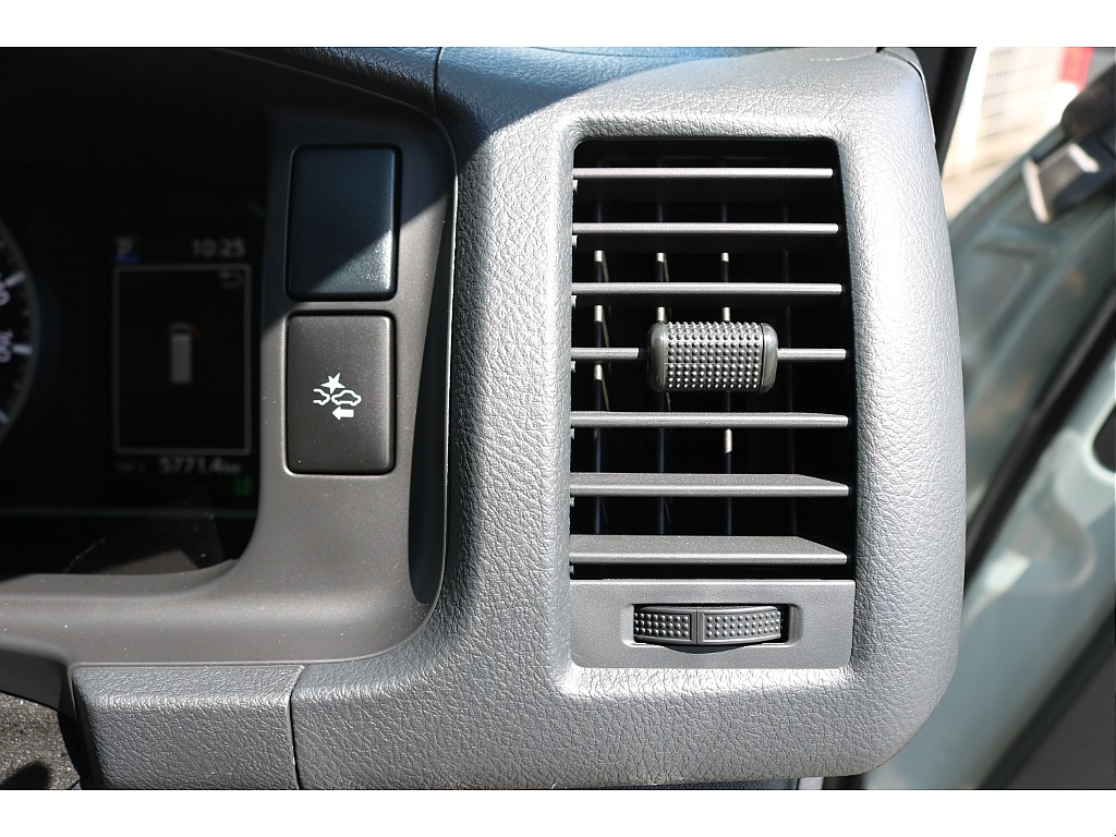 【R7年式/アーバンカーキ/ディーゼル4WD】ブラックエディション施工一式・大画面ナビ他＊＊全国ご納車OK