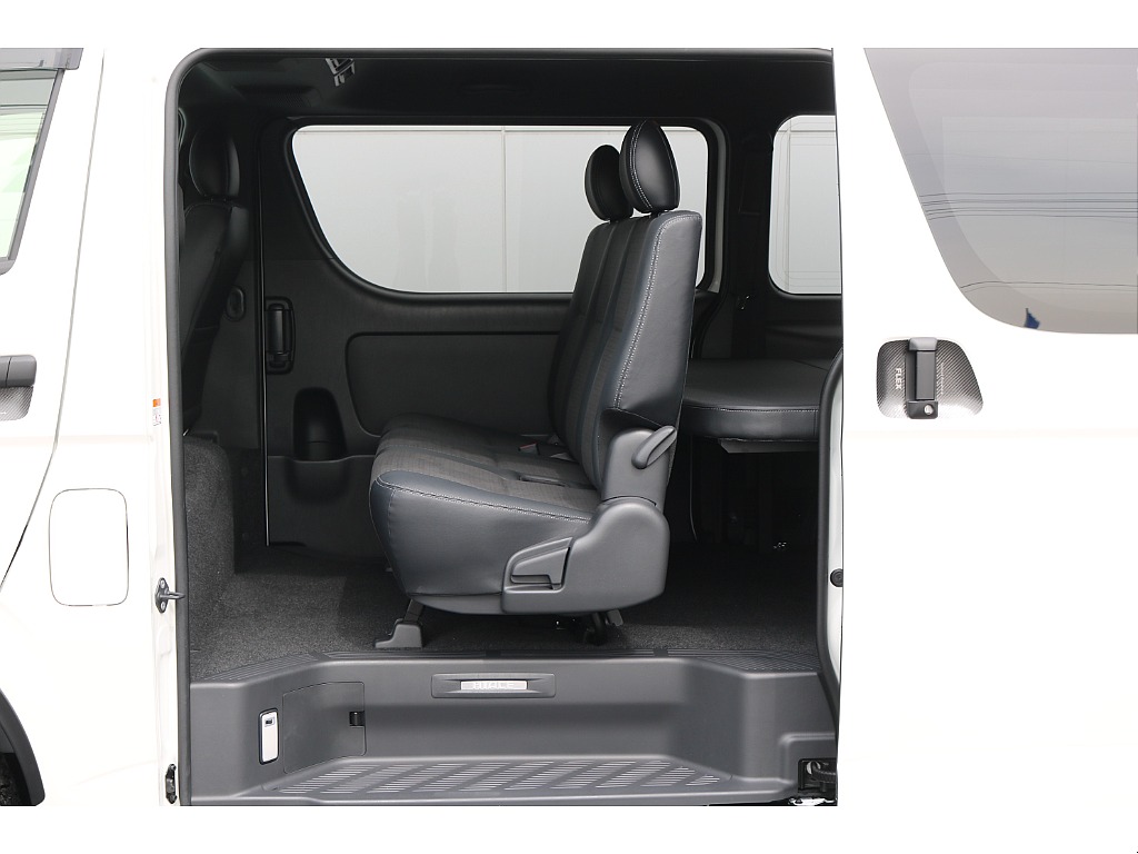 【R8年式/4ナンバー/ディーゼル4WD】ダークプライムS・ベッドキット他＊＊全国ご納車OK～＊＊