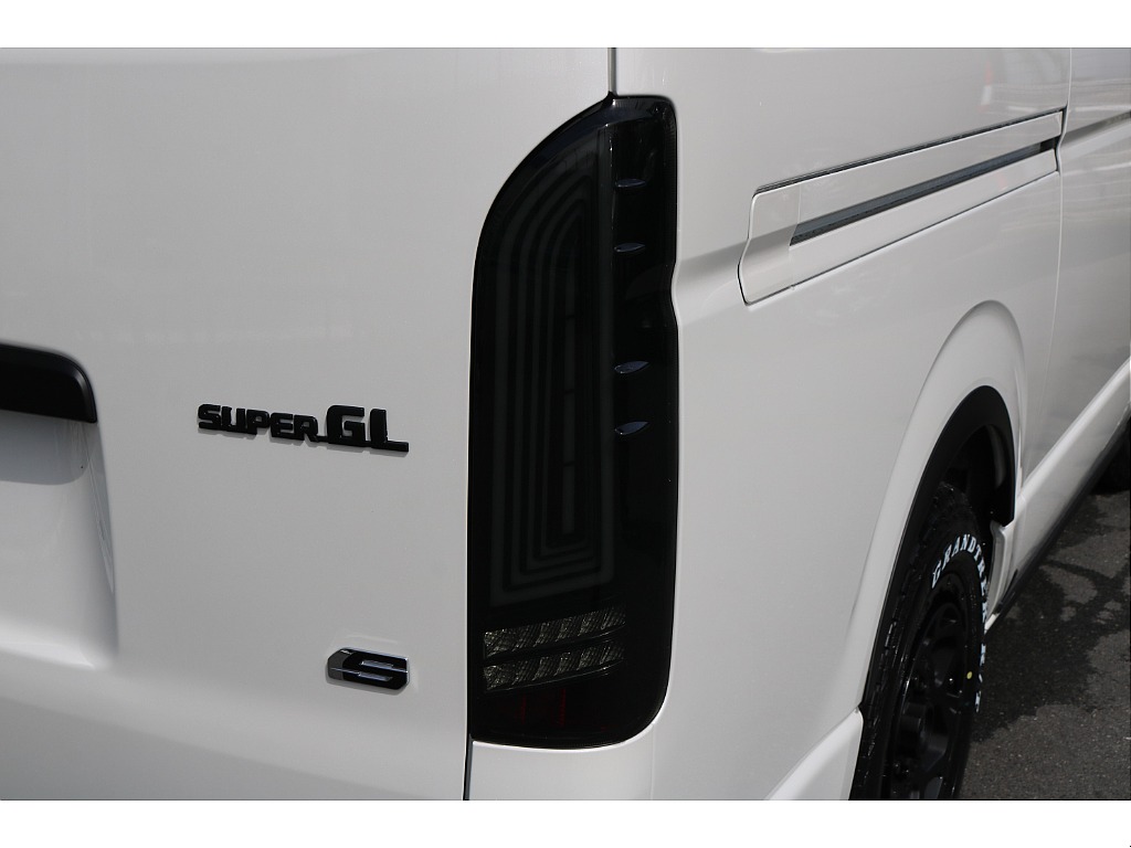 【R8年式/4ナンバー/ディーゼル4WD】ダークプライムS・ベッドキット他＊＊全国ご納車OK～＊＊