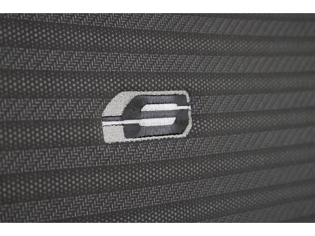 【R8年式/4ナンバー/ディーゼル4WD】ダークプライムS・ベッドキット他＊＊全国ご納車OK～＊＊