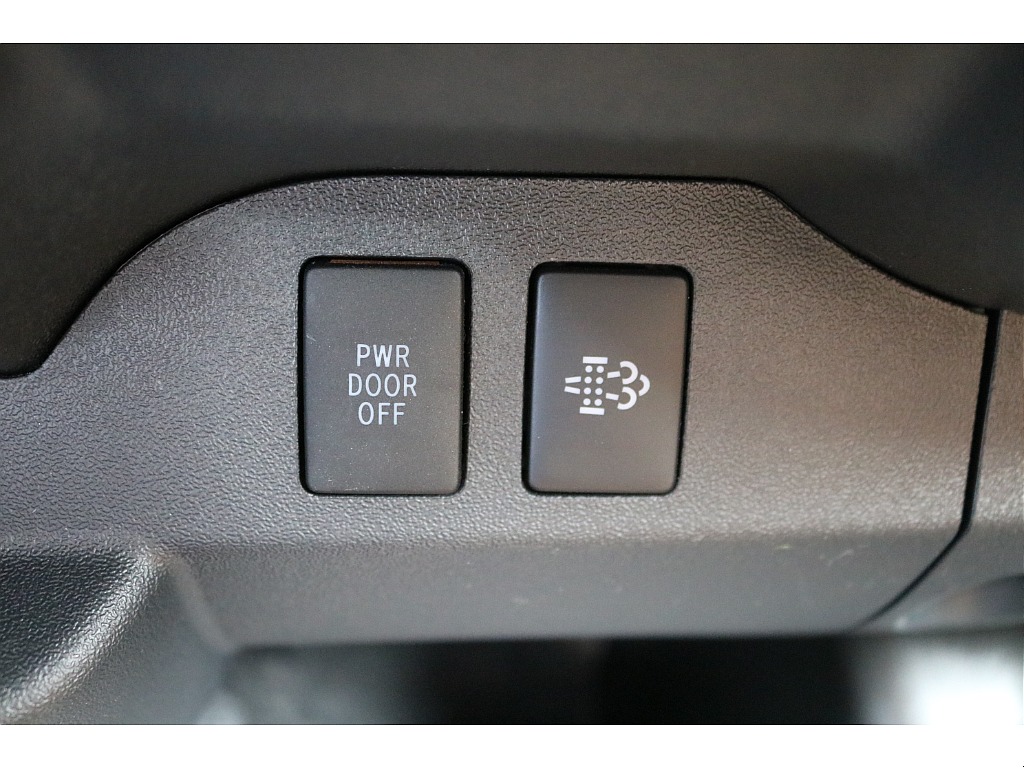 【R6年式/4ナンバー/ディーゼル2WD】大画面ナビ・TRDデイライト付きスポイラー・他＊＊全国ご納車OK～＊＊