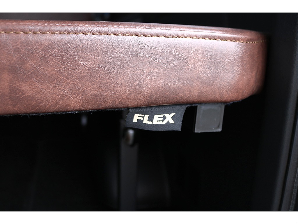 【平成30年式/4ナンバー/ディーゼル4WD】買取直販★FLEXカスタム済★＊＊全国ご納車OK＊＊