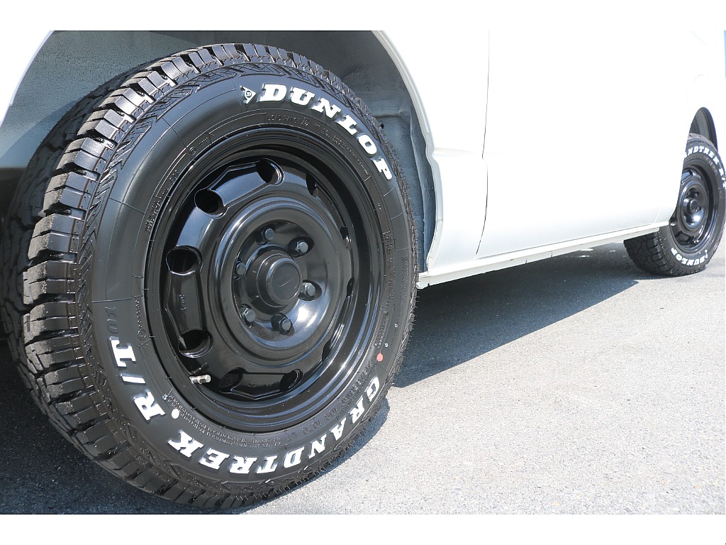 【新車9型/4ナンバー/ガソリン2WD】お買い得なDX★6人乗り★ベッドキット★カスタムコンプリート★＊＊全国ご納車OK＊＊