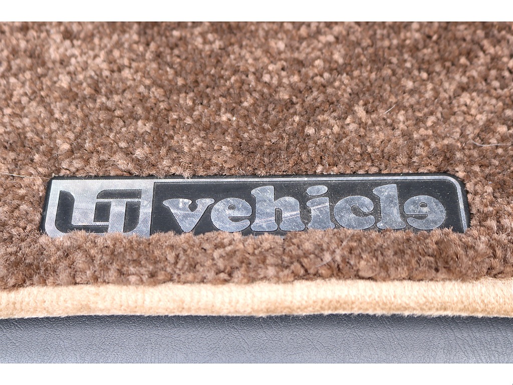 【R6年式/4ナンバー/ディーゼル4WD】買取直販★アースカラーPKGベージュ★ReClassicフェイス他＊＊全国ご納車OK＊＊