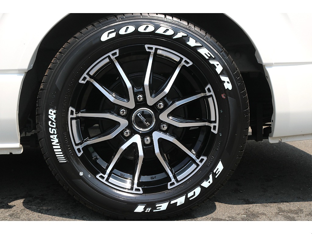 【R7年式/8型/4ナンバー/ディーゼル2WD】買取直販★ベッドキッド★大画面ナビ他＊＊全国ご納車OK＊＊