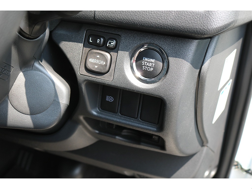 【R7年式/8型/4ナンバー/ディーゼル2WD】買取直販★ベッドキッド★大画面ナビ他＊＊全国ご納車OK＊＊