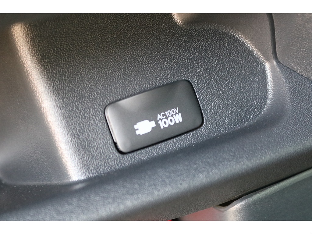 【R7年式/8型/4ナンバー/ディーゼル2WD】買取直販★ベッドキッド★大画面ナビ他＊＊全国ご納車OK＊＊