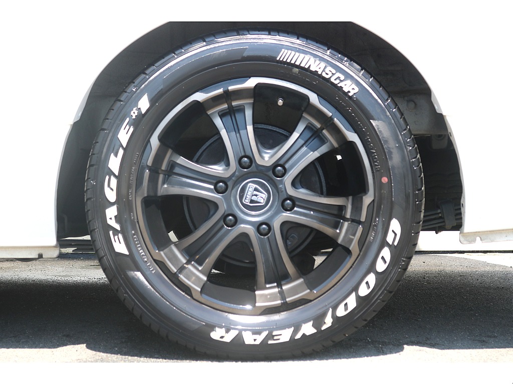 トヨタ ハイエース(26枚目)