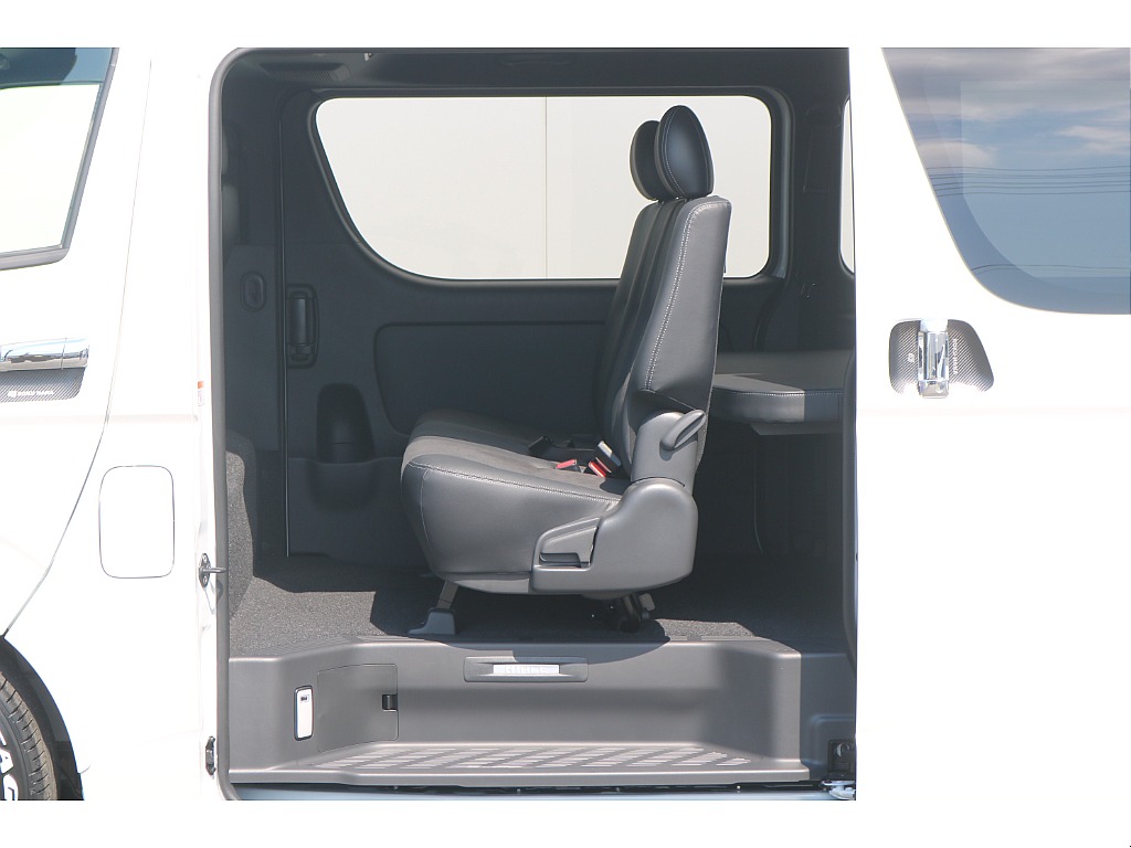 【新車9型/４ナンバー/ガソリン2WD】車中泊OK★Type2ベッドキット★FLEXカスタムコンプリート★＊＊全国ご納車OK＊＊