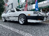 日産 スカイライン4ドア(3枚目)