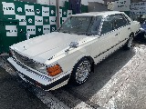 日産 セドリック 4ドアHT(2枚目)