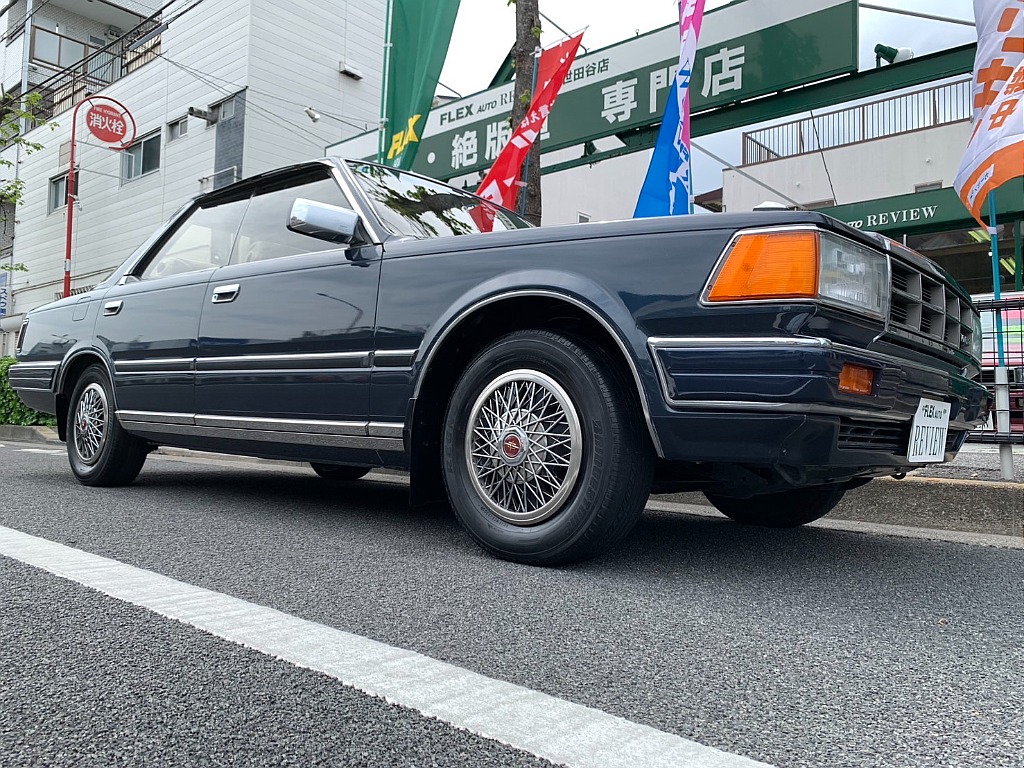 日産 セドリック4ドアHT(3枚目)